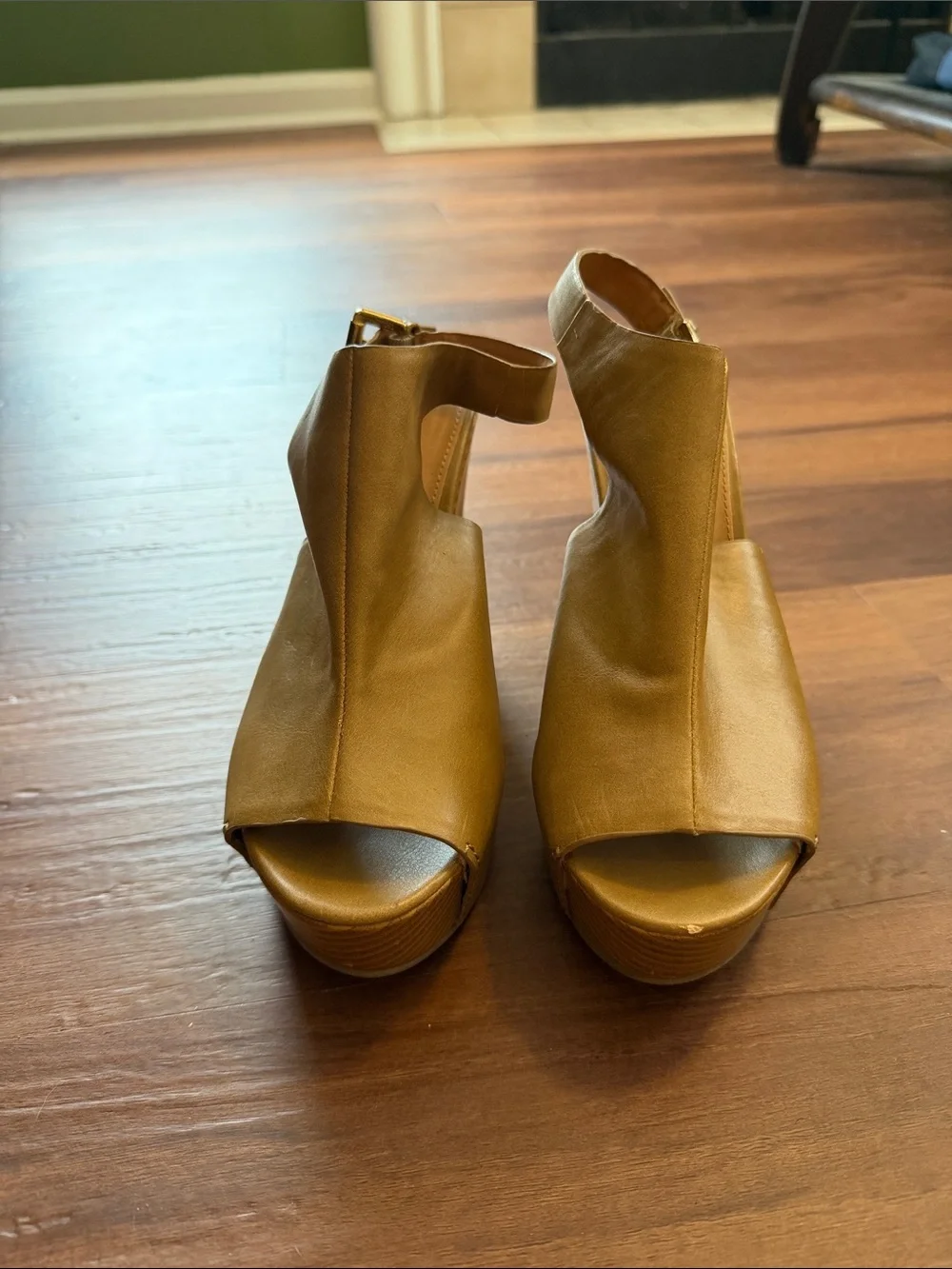 Leila Stone slingback wedge